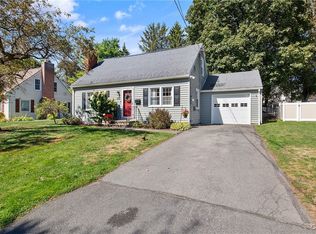 222 Ambergate Rd, Syracuse, NY 13214