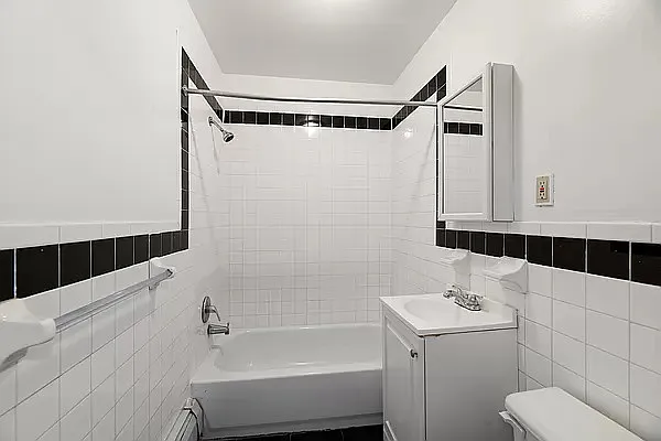 Rented by REAL New York | media 20