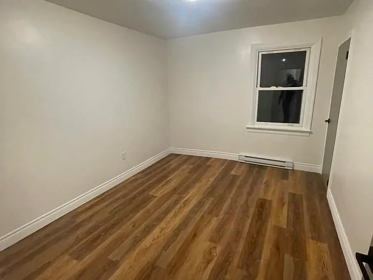 185 Saint George St #2 — Photo 10