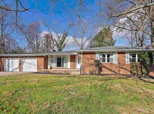 3353 Bryn Myrr Dr, Huntington, WV 25705