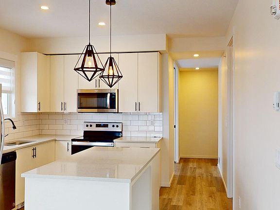 5th image of 298 Sage Meadows Park NW #2403