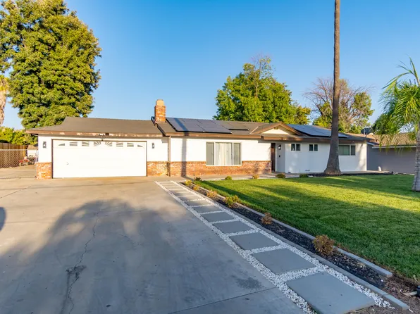 44 Holcomb Street, Porterville, CA 93257