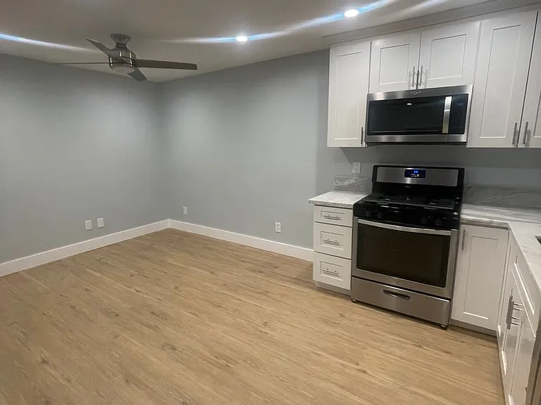 1212-1214 Ocean Ave. — Photo 12