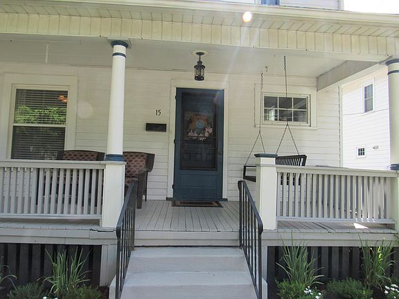 3rd image of 15 Montrose Ave