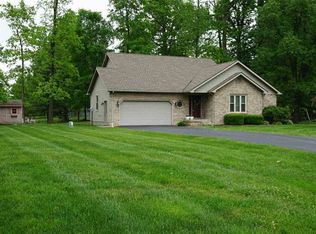 1216 W Woodstone Ct, Scottsburg, IN