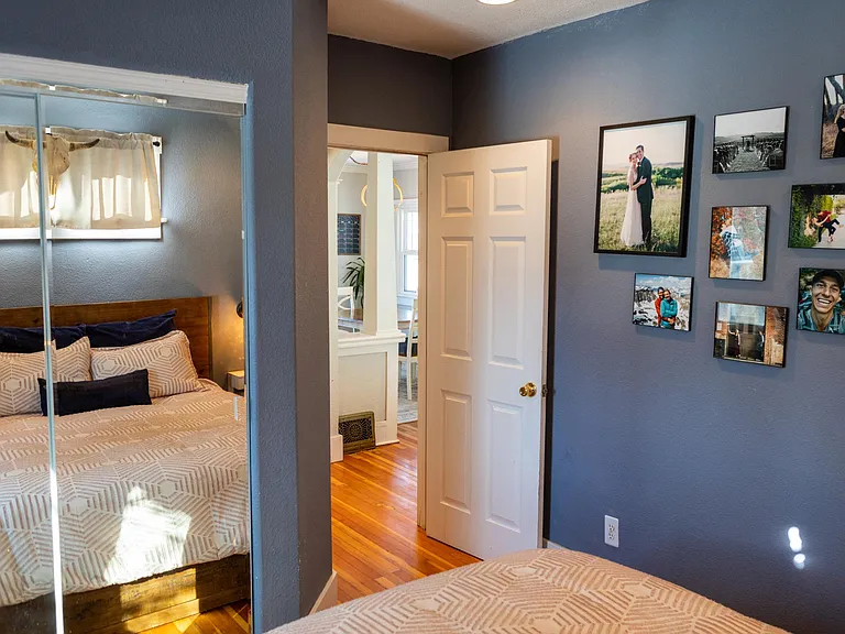 2103 S Clarkson St — Photo 16
