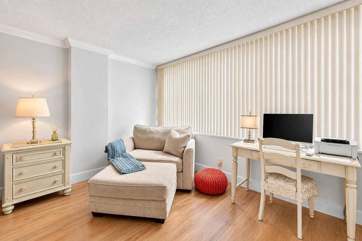 2 bed, 2.0 bath, 1592 sqft, $3,000 — Photo 1