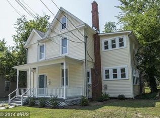 4813 Ruatan St, College Park, MD 20740