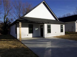 909 Sharon St, High Point, NC 27260