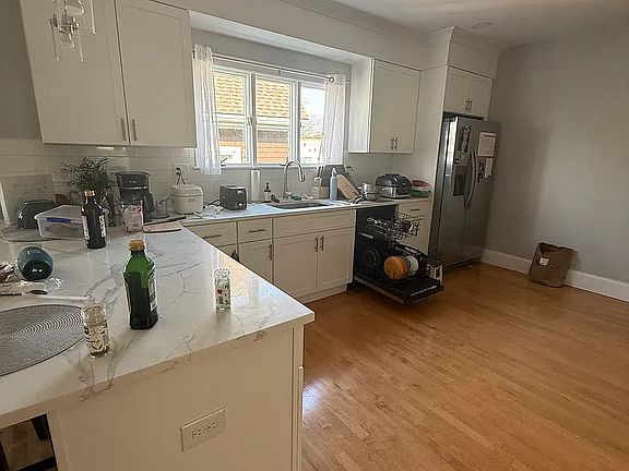 2nd image of 25 Hillsdale Rd #22B