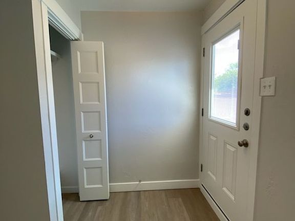 2nd image of 1520 D St Unit 8