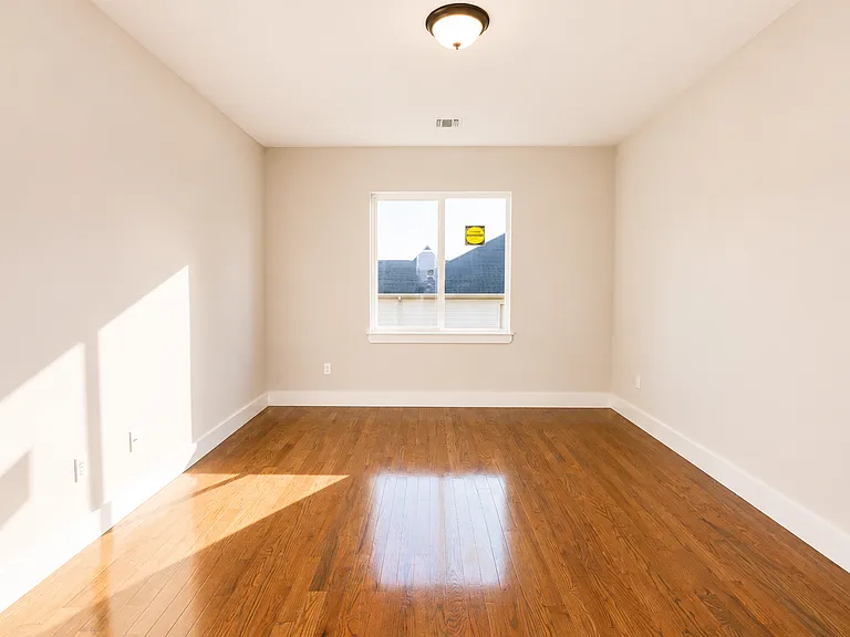 152 Parkwood Ave #2 — Photo 14