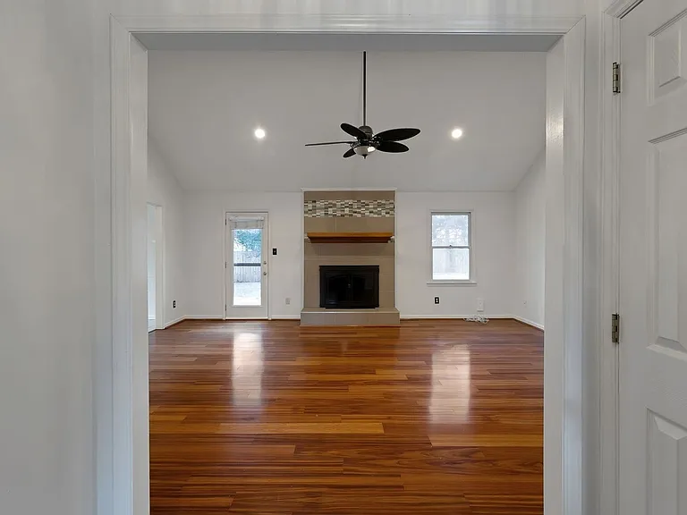 12608 Sulgrave Dr — Photo 3