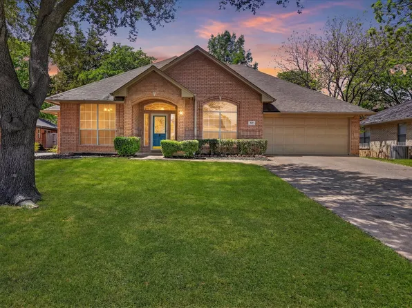 7637 Jill Ct, North Richland Hills, TX 76182