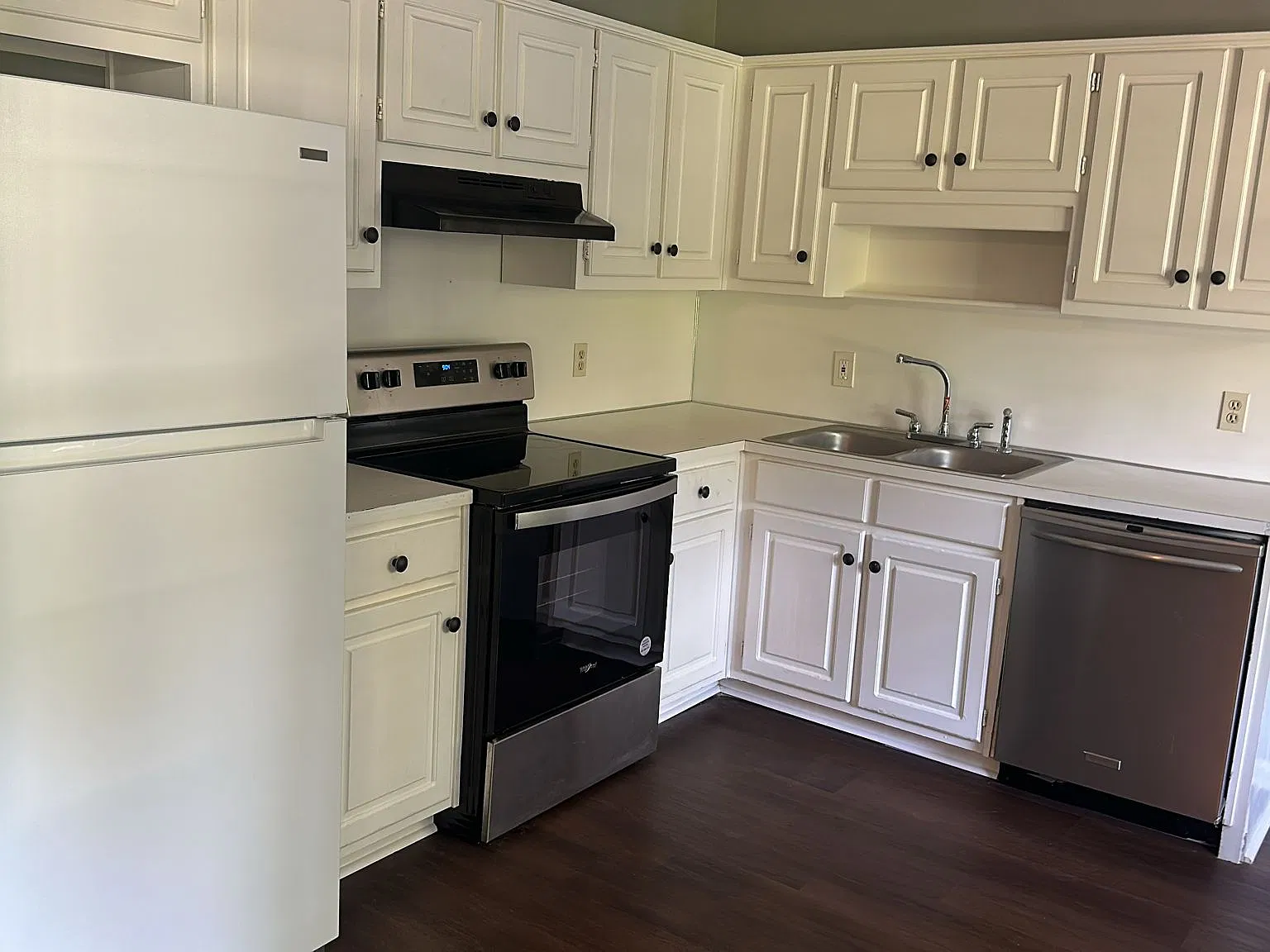 2 bed, 750 sqft, $1,000 — Photo 3