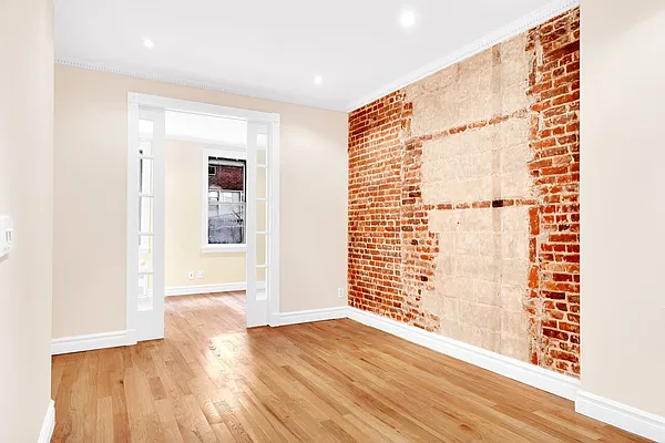 Rented by Cooper & Cooper Real Estate | media 9