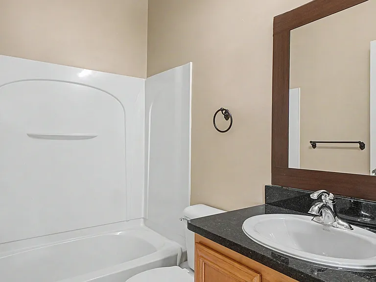 43018 Burlington Dr — Photo 33