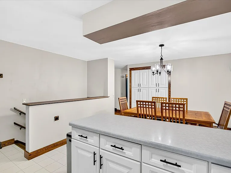 18 Cathy Ct — Photo 17