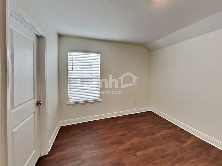 27518 Saint Andrews Ave — Photo 24
