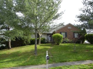 203 Bryon Ave, Berea, KY 40403