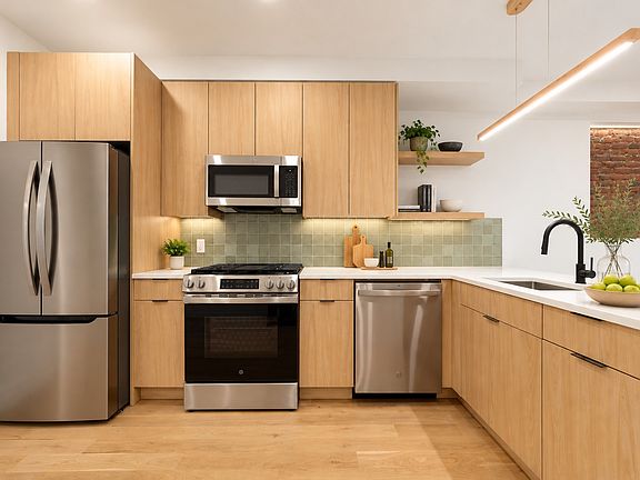 3rd image of 97 Ralph Ave APT 2