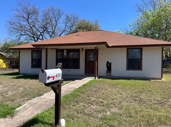 400 Capitan, Uvalde, TX 78801
