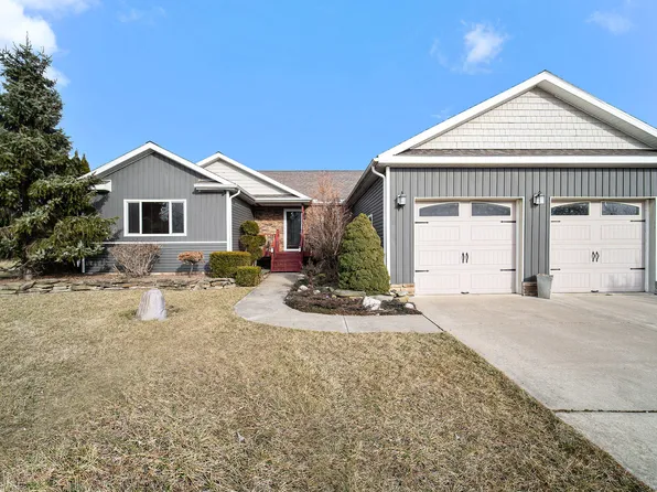 11145 E Crestview Dr, Cement City, MI 49233