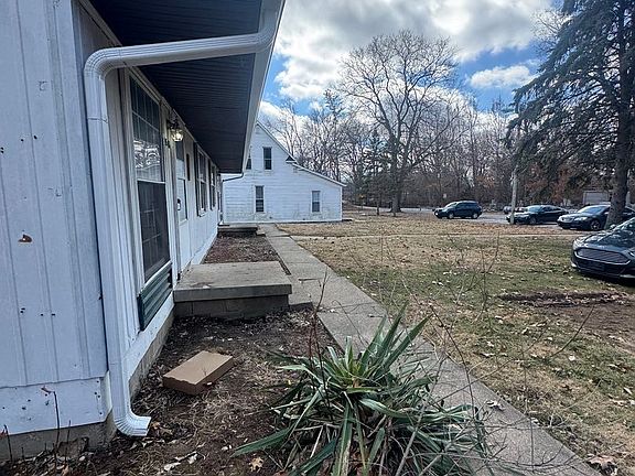 3rd image of 1508-1510 S 2nd St #522a61dba