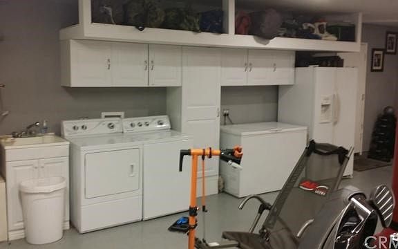 GARAGE LAUNDRY