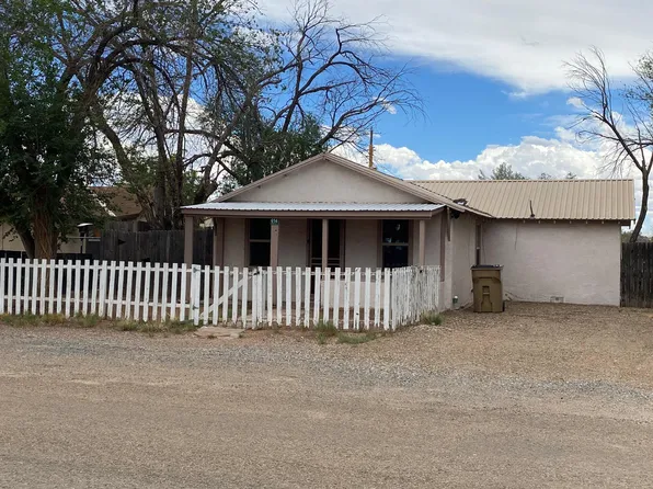 614 Katherine Ave W, Moriarty, NM 87035