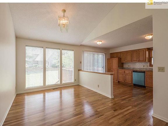 4th image of 6262 W 157th St