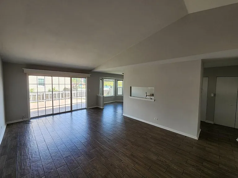 3235 Blaine Ct E — Photo 7