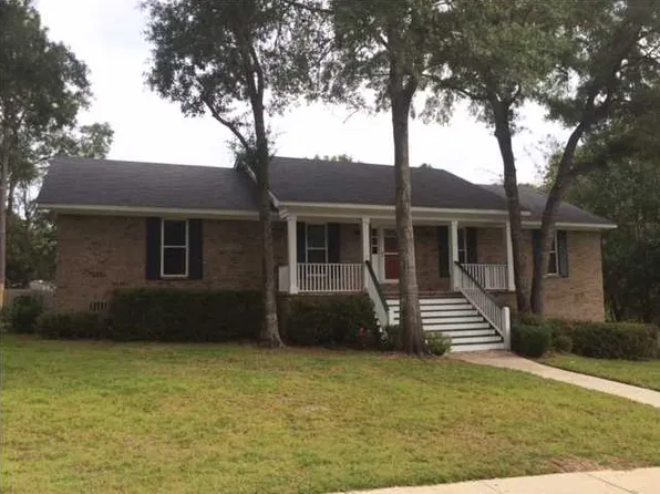 5908 Lindholm Dr S, Mobile, AL 36693