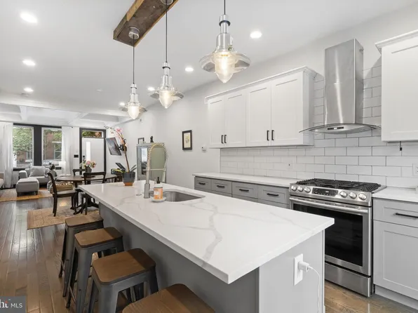 2674 Martha St, Philadelphia, PA 19125