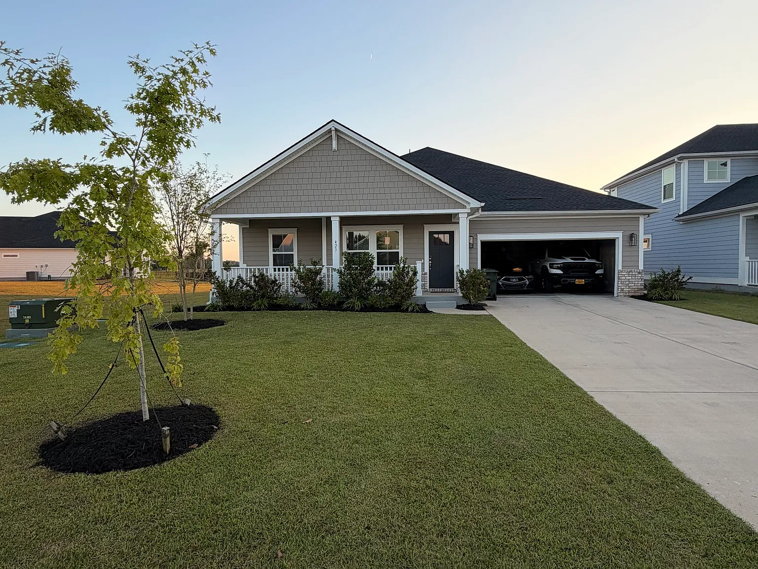 3 bed, 1908 sqft, $3,200 — Photo 1