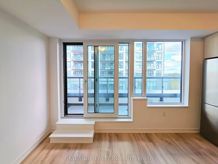 7437 Kingston Rd #409B — Photo 4