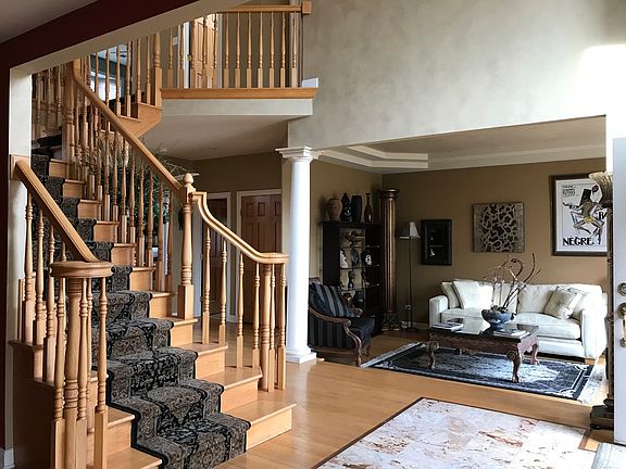 3rd image of 1705 Richards Ct