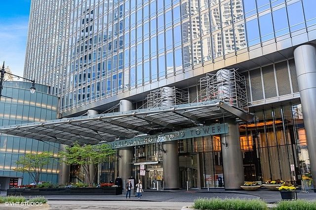 1st image of 401 N Wabash Ave #P266