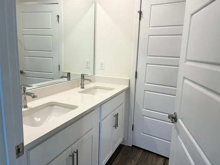 553 John L Mica Way — Photo 16