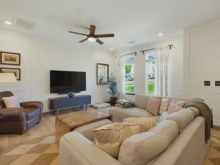 1517 Irving Hill Dr — Photo 6