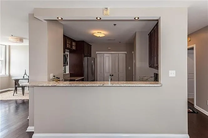 110 E Washington St #601 — Photo 12