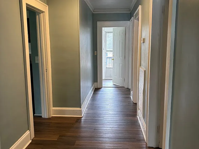 825 Dixon Ave — Photo 10