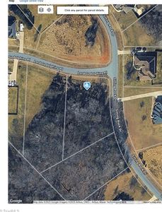 154 Sitting Rock Dr #27, Madison, NC, 27025