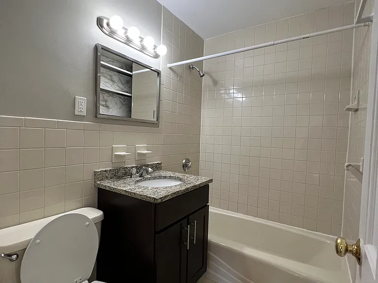 Grove St — Photo 11