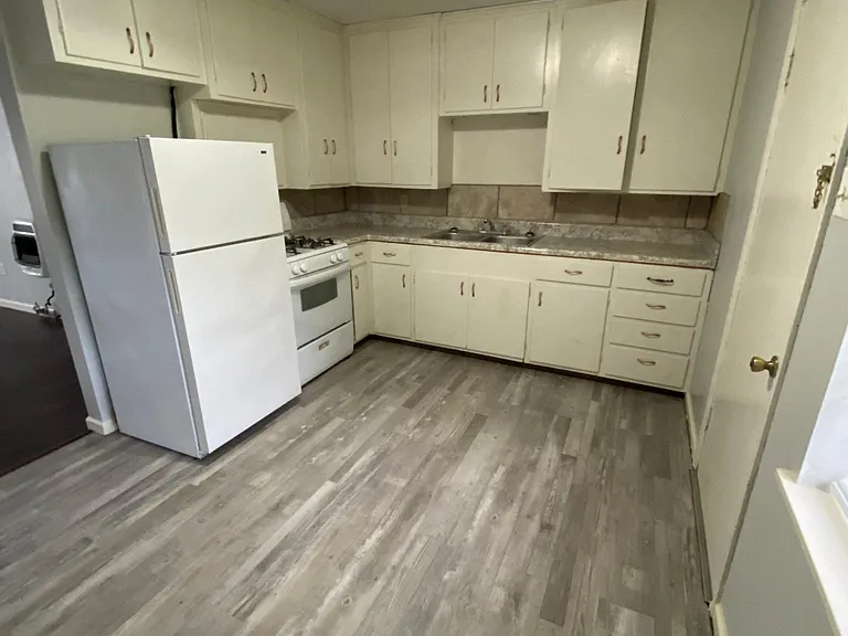 1815 Tyler St #3 — Photo 5