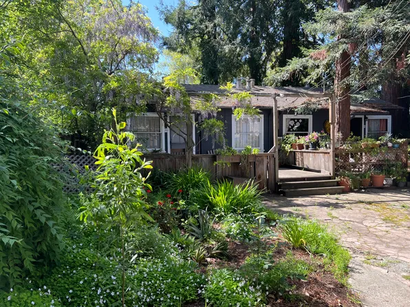 2336 Carleton St #A, Berkeley, CA 94704