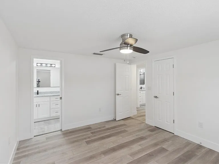 5400 Denver St NE — Photo 36