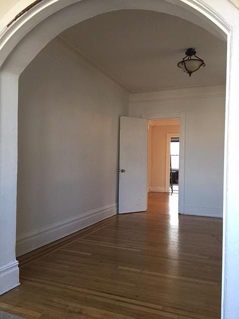 1st image of 4216 21st Ave #2