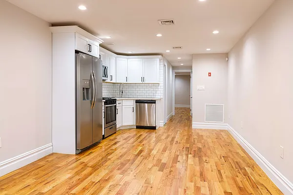 Rented by Compass | media 18