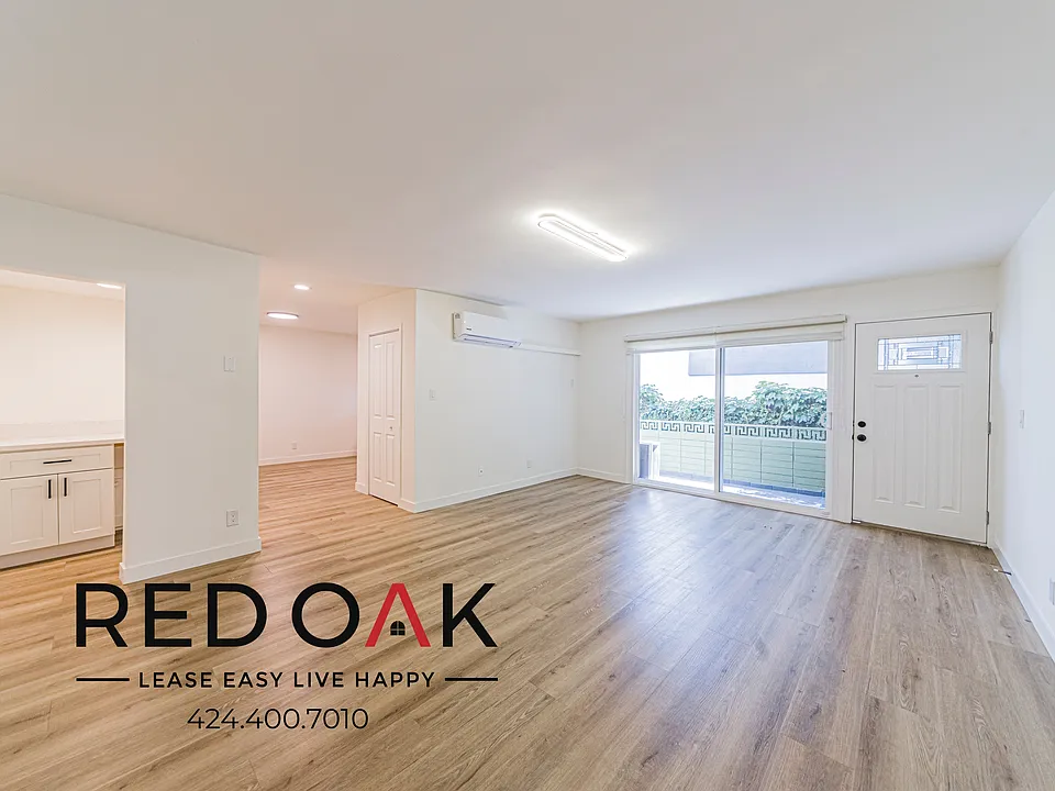 314 S Clark Dr #2